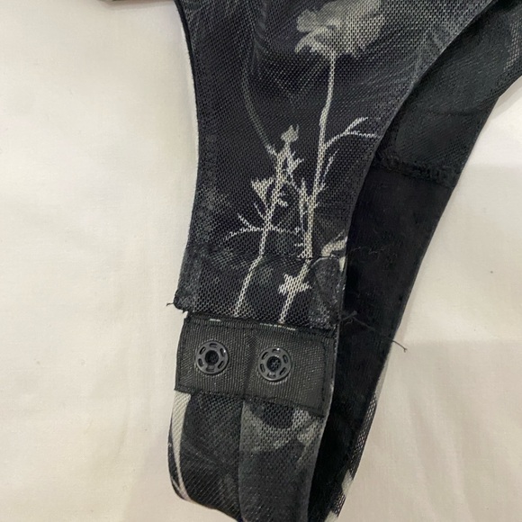 ALLSAINTS Rutland Elia Black Floral Mesh Long Sleeve Mock Neck Bodysuit SZ 2 - Picture 8 of 12